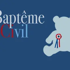 Texte pour un papier baptême civil : un ours en peluche bleu pâle orné d'une cocarde tricolore.