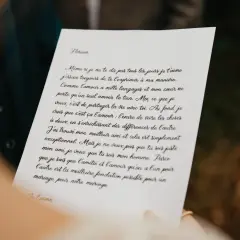 Texte officiant cérémonie laïque : une lettre manuscrite adressée à Florian, exprimant un amour profond et la volonté de construire un mariage solide.