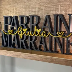Décoration murale "Parrain Marraine Giulia" en 3D, une belle citation parrain filleule.