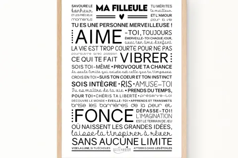 Texte marraine filleul : "Ma filleule, tu mérites le meilleur. Aime, vibre, fonce ! L'imagination est ton terrain de jeu. Rêve sans limite.