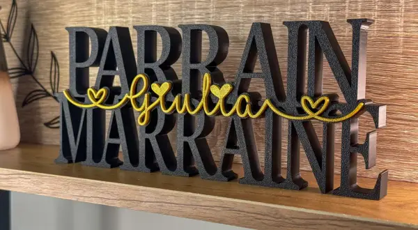 Décoration murale "Parrain Marraine Giulia" en 3D, une belle citation parrain filleule.