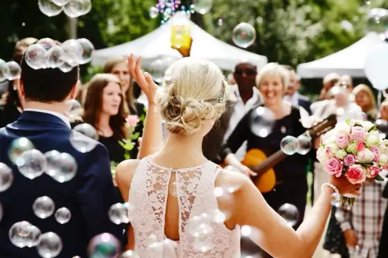 Comment choisir une marraine pour un baptême ou une communion ?