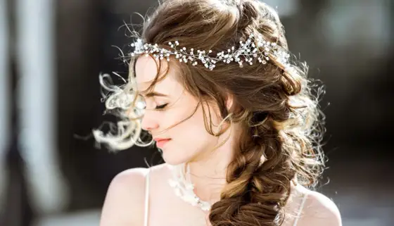 Coiffure bohème pour une cérémonie - idées et conseils